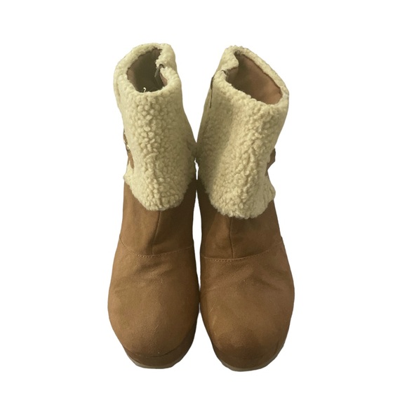 Juicy Couture Shoes - Juicy Couture Women Fold Over Nori Cognac Platform Wedge Boots Size 9